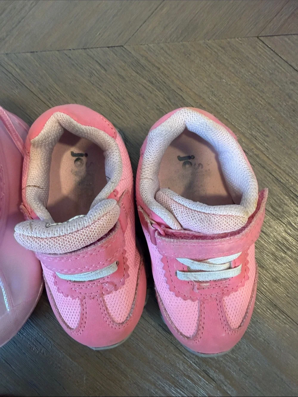 BUNDLE!! Sperry Kids Pink Snow Boots with Matching Pink Sneakers Set